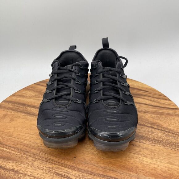 Nike Air VaporMax Plus Shoe - Women Nike Air Vapor Max Plus Shoes Womens Size 8.5 Triple Black Running Comfort Gym